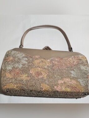 VINTAGE JOHANSEN HANDBAG. TAPESTRY FLORAL. 1950/1960S. CLASSY. ELEGANT
